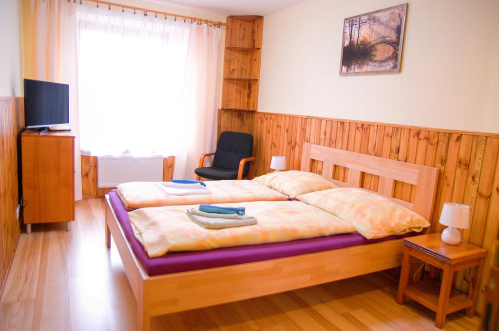 Vila Pod Branou Πόπραντ Εξωτερικό φωτογραφία